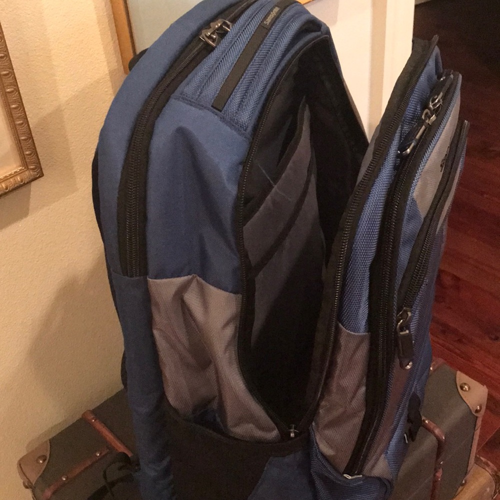 Samsonite Backpack - Picture 6 of 15